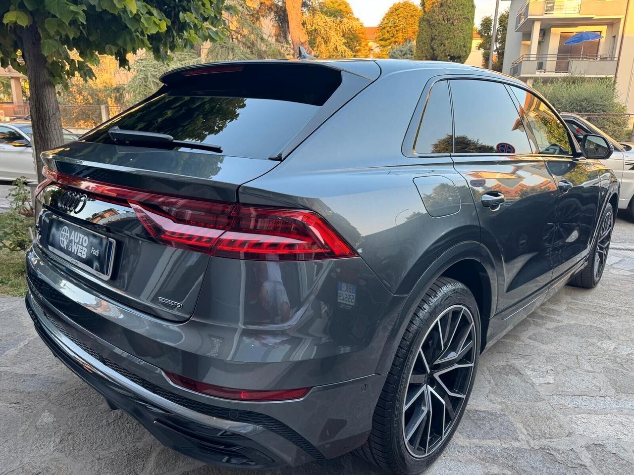 AUDI Q8 55 TFSI QUATTRO TIPTRONIC SPORT 340cv