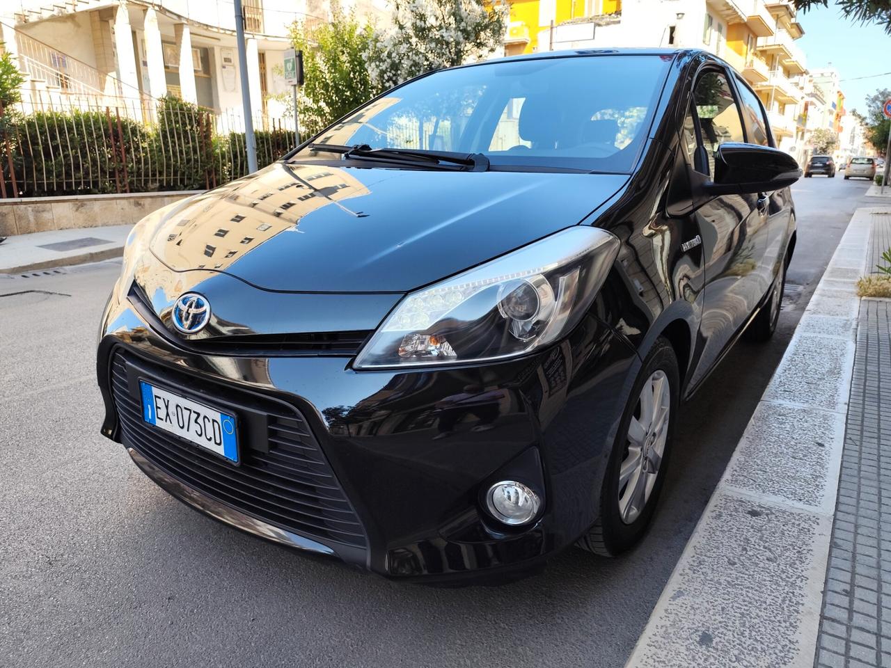 Toyota Yaris 1.5 Hybrid 75CV Lounge PERFETTA
