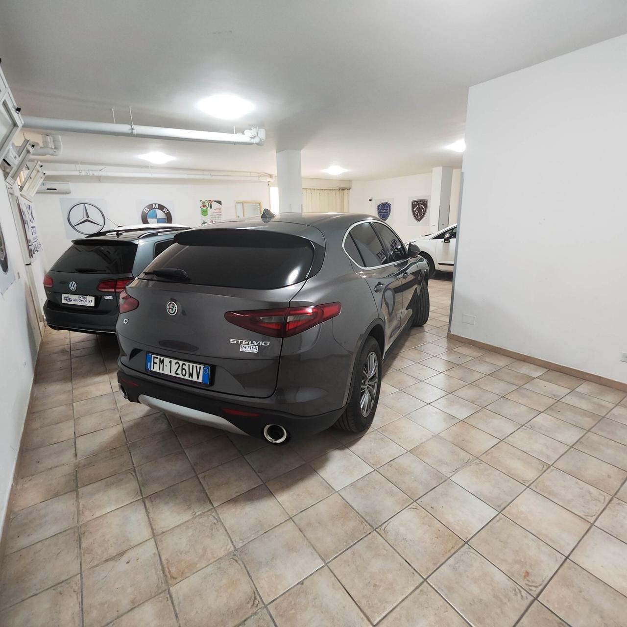 Alfa Romeo Stelvio 2.2 Turbodiesel 210 CV AT8 Q4 Executive