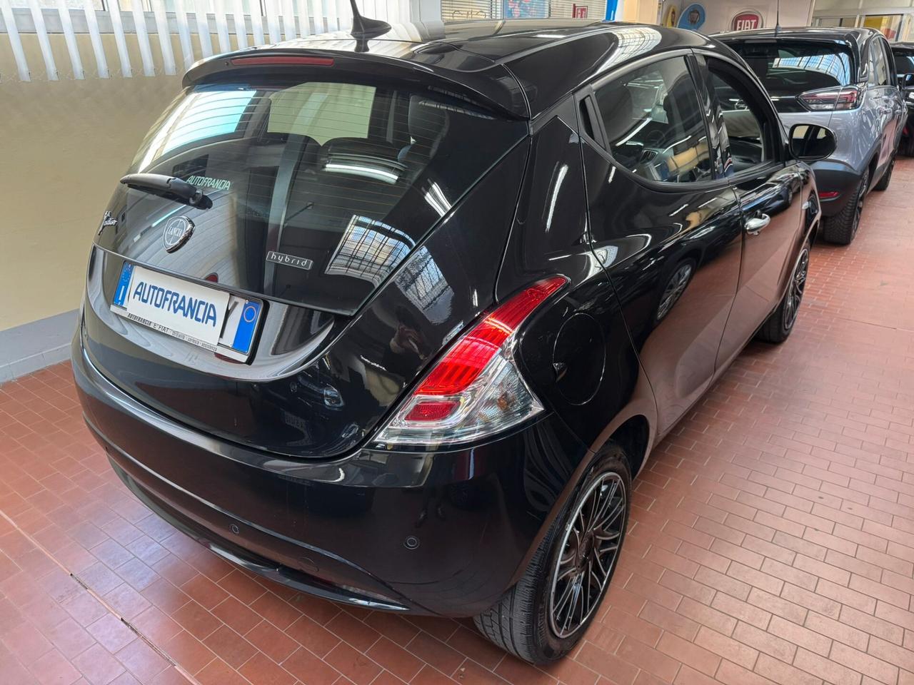 Lancia Ypsilon 1.0 FireFly 5 porte S&S Hybrid Ecochic Gold