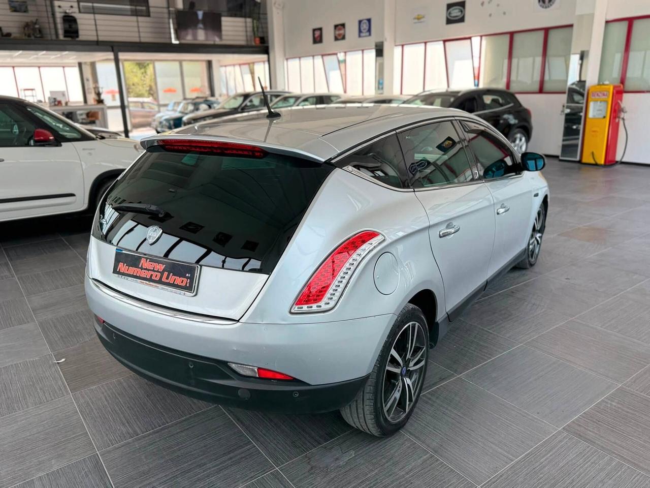Lancia delta 1.6 Mjt 120cv Oro 2009