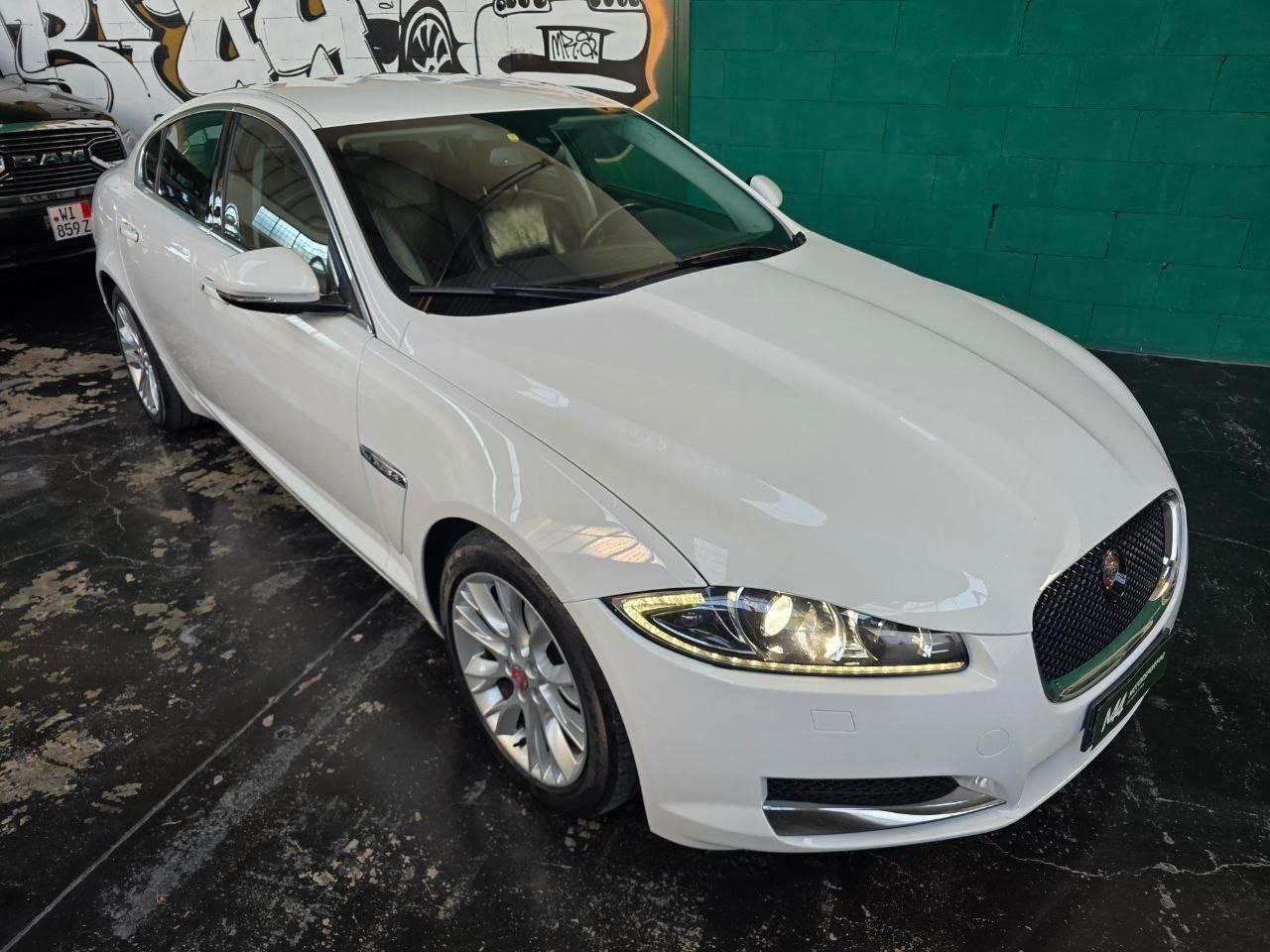 Jaguar XF 2.2 D 190 CV