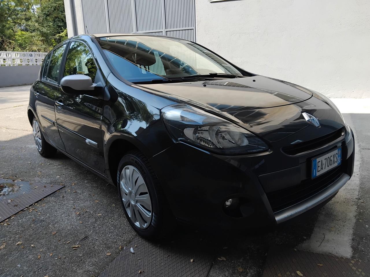 Renault Clio 1.2 gpl garanzia
