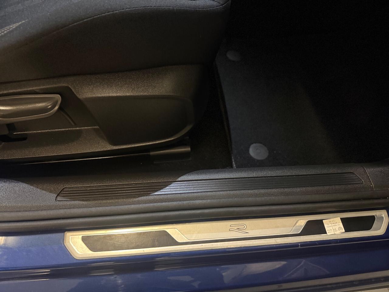 Volkswagen Polo 1.0 TSI DSG R-Line