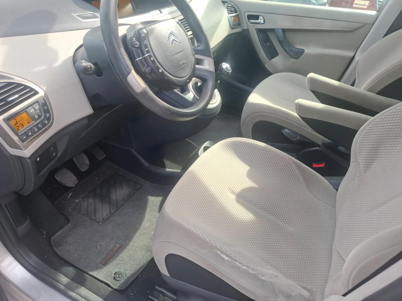 Citroen C4 Picasso 1.6 HDi 110 FAP Elegance (80Kw)