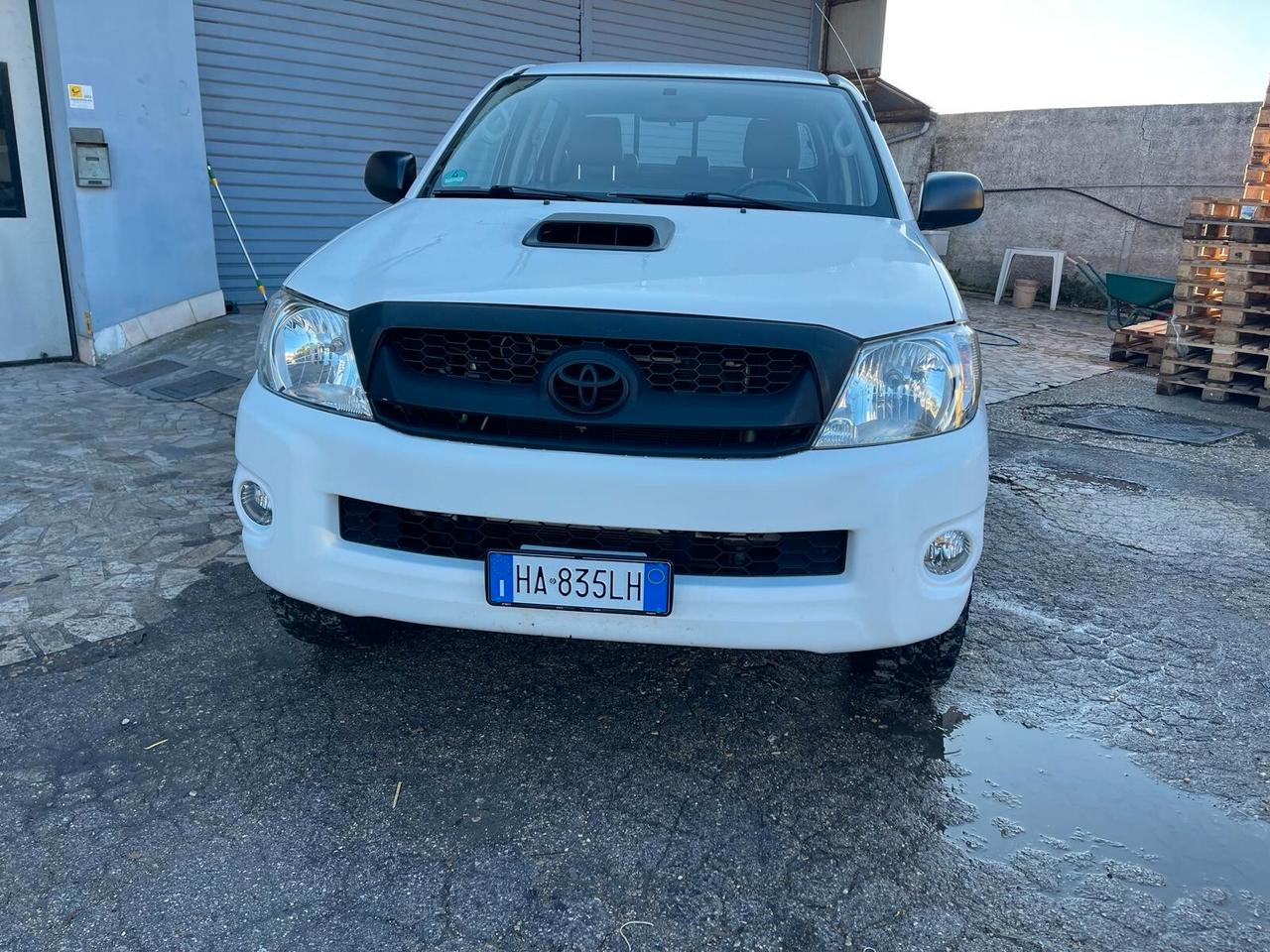 Toyota Hilux 2.5 D-4D 4WD 4p. Double Cab 4x4