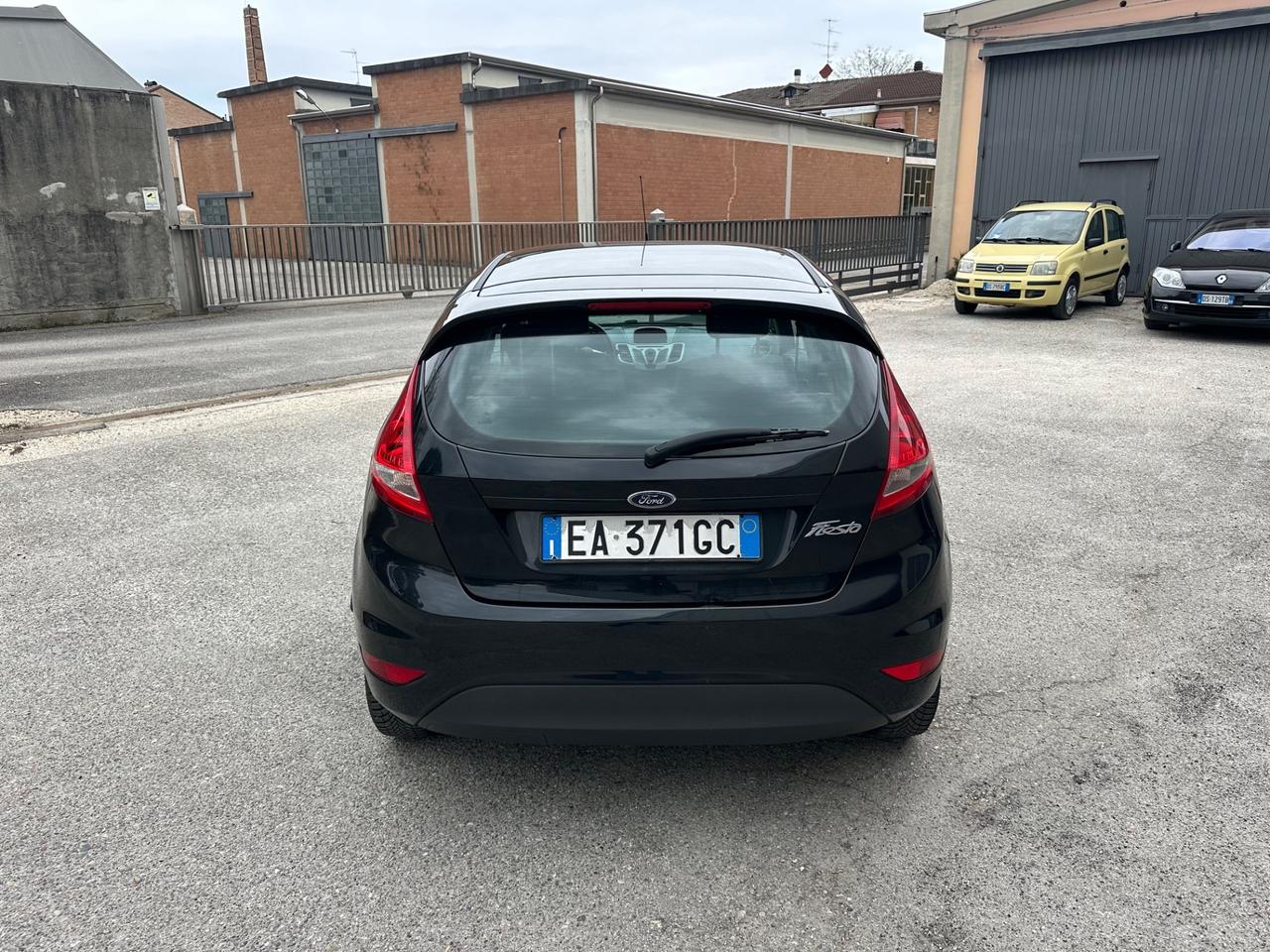 Ford Fiesta 1.4 5 porte Bz.- GPL OK NEOPATENTATI