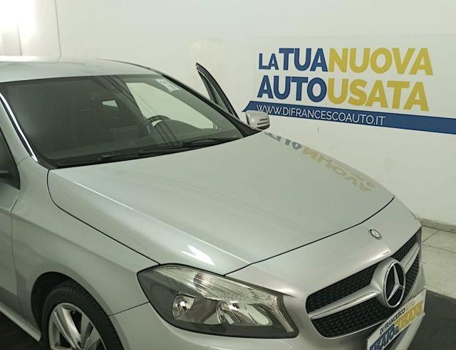 MERCEDES-BENZ A 200 d Sport auto my16