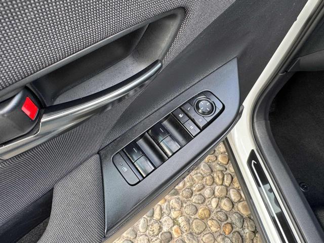 TOYOTA C-HR 1.8 HV Active Eco