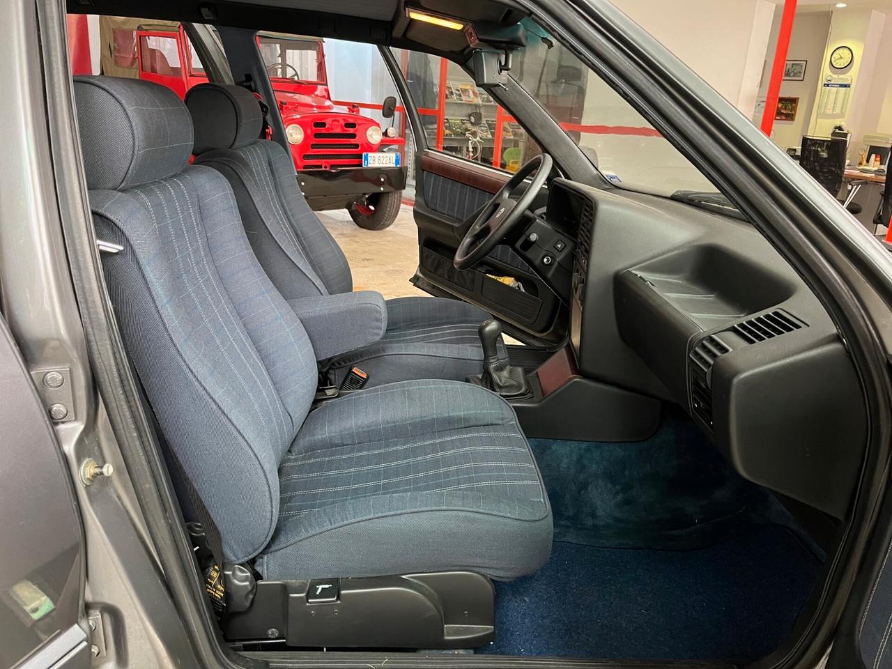 Lancia Thema 2.0 i.e. cat UNICO PROPRIETARIO 4.600KM ORIGINALI!!!