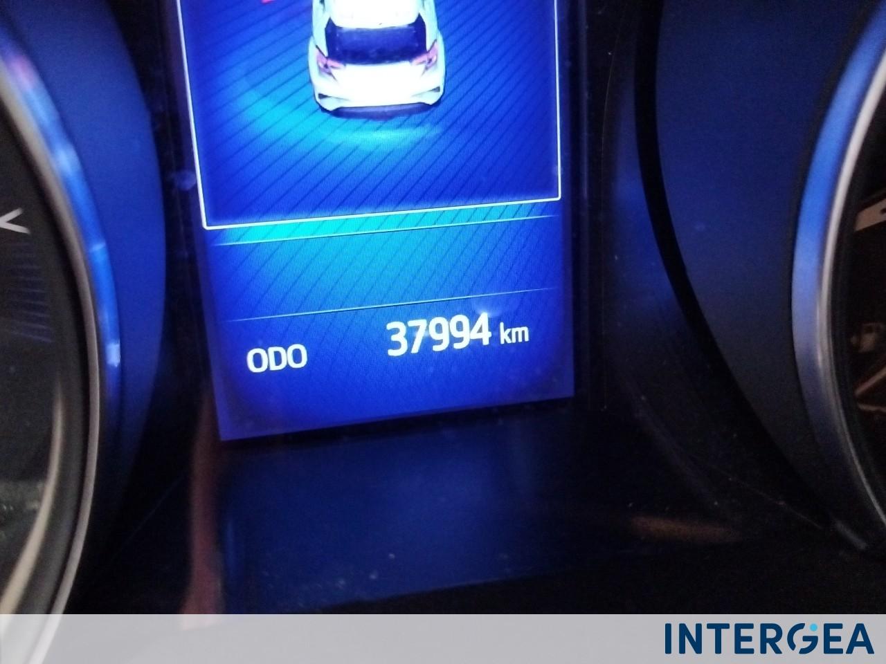 TOYOTA C-HR 1.8h Trend 2wd e-cvt