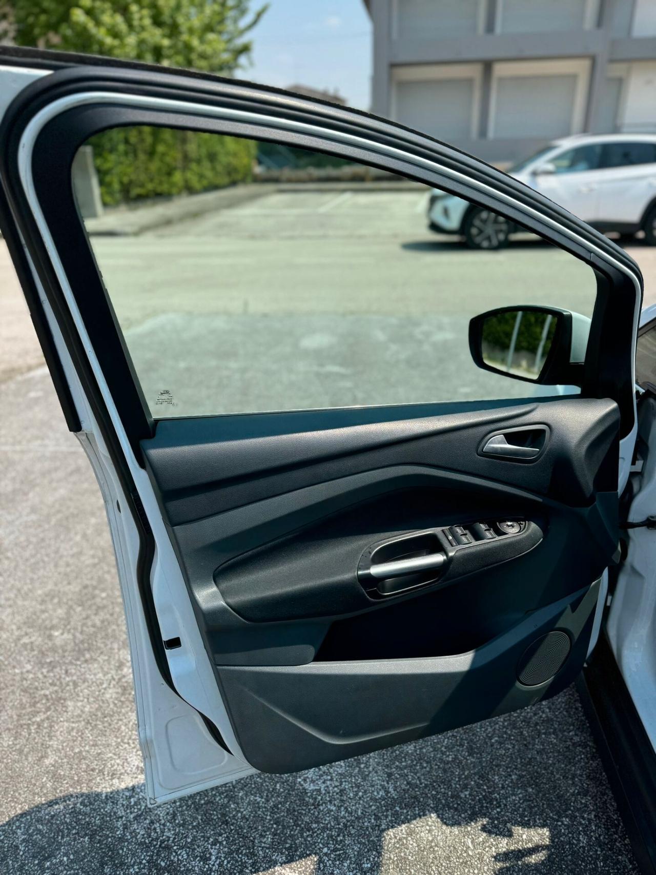 Ford C-Max 2.0 TDCi 163CV Titanium Neopatentati *cambio nuovo*