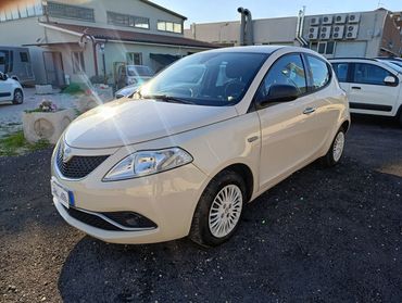 Lancia Ypsilon 1.2 Silver 69cv