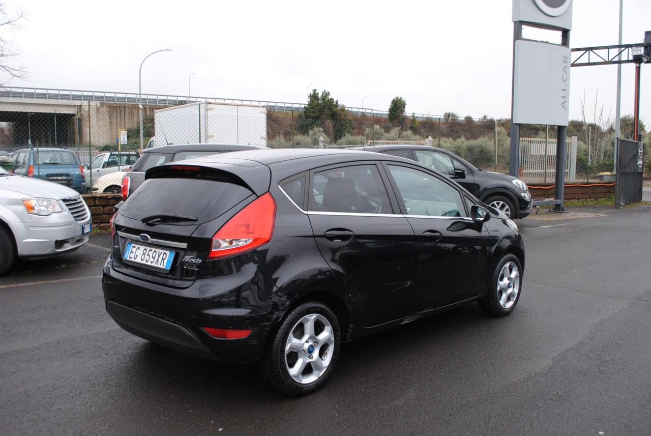FORD FIESTA 1.2 82 CV OK NEOPATENTATI