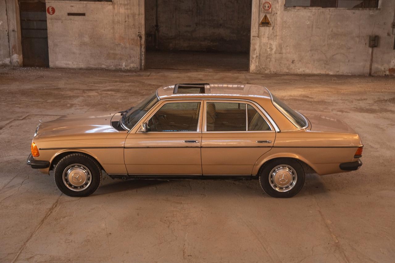 Mercedes-benz 240 D