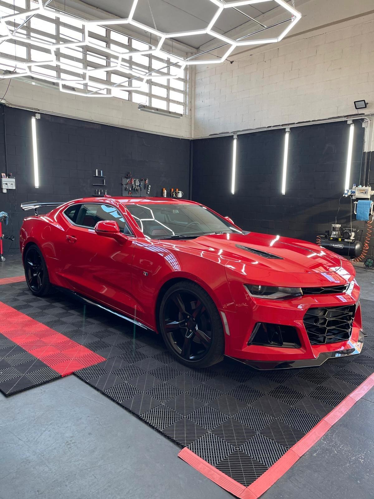 Chevrolet Camaro 6.2L V8