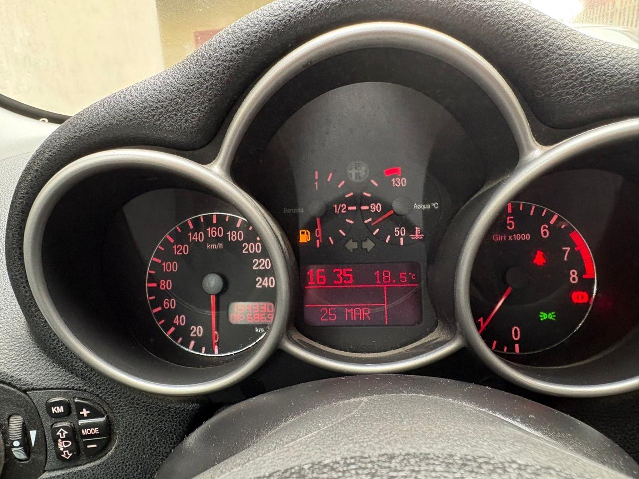 Alfa Romeo 147 1.6i 16V Twin Spark cat 3p. Progression