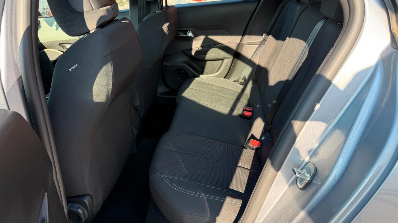 Lancia Ypsilon Hybrid e-DCT