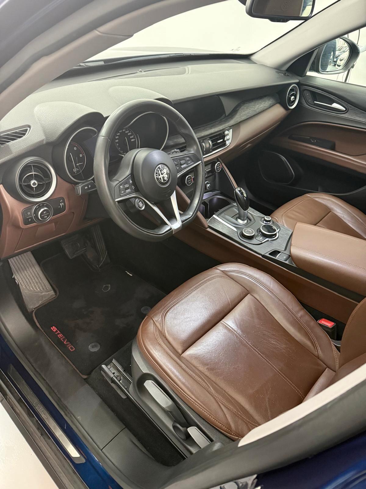 Alfa Romeo Stelvio 2.2 Turbodiesel 190 CV AT8 Q4 B-Tech