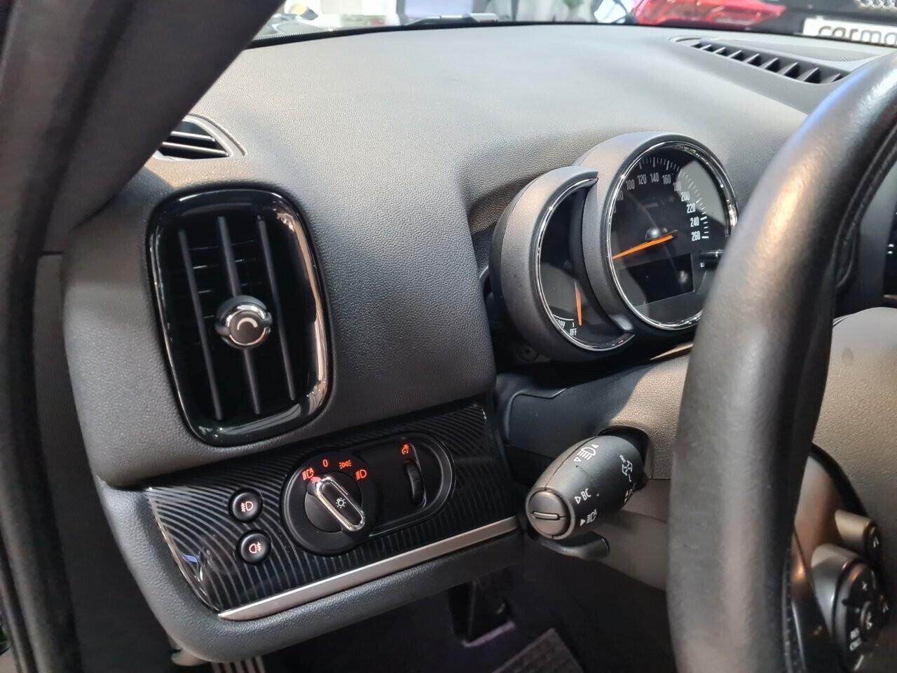 Mini Cooper SD Countryman 2.0 Hype ALL4 Automatica