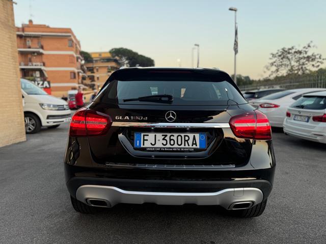 MERCEDES-BENZ GLA 180 d Automatic Sport