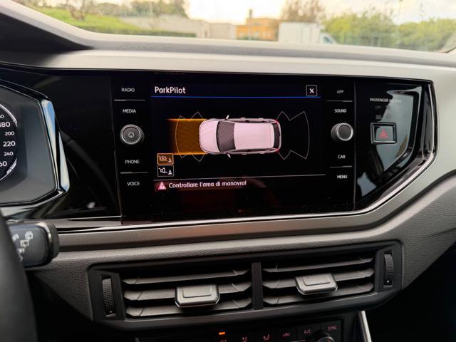 VOLKSWAGEN Polo 1.0 NAVI CARPLAY APPLE&ANDROID+2PDC+CLIMATRONIC