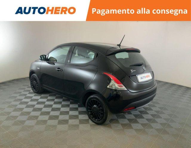 LANCIA Ypsilon 1.0 FireFly 5 porte S&S Hybrid Ecochic Silver