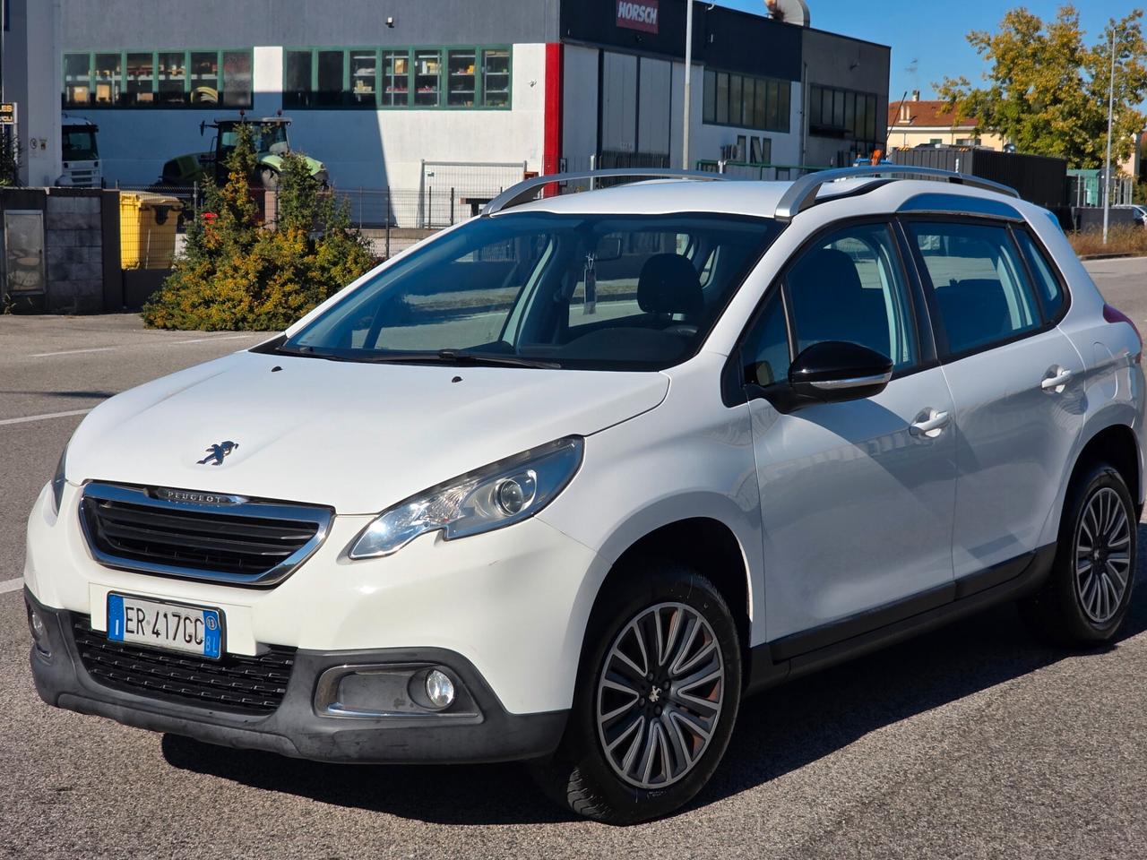 Peugeot 2008 1.2 VTi 82CV Allure