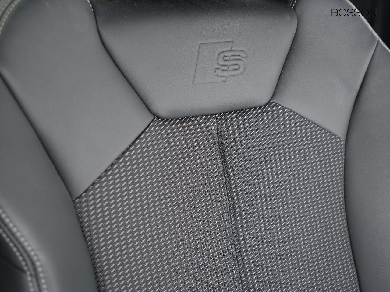 Audi Q3 35 2.0 tdi s line edition s tronic