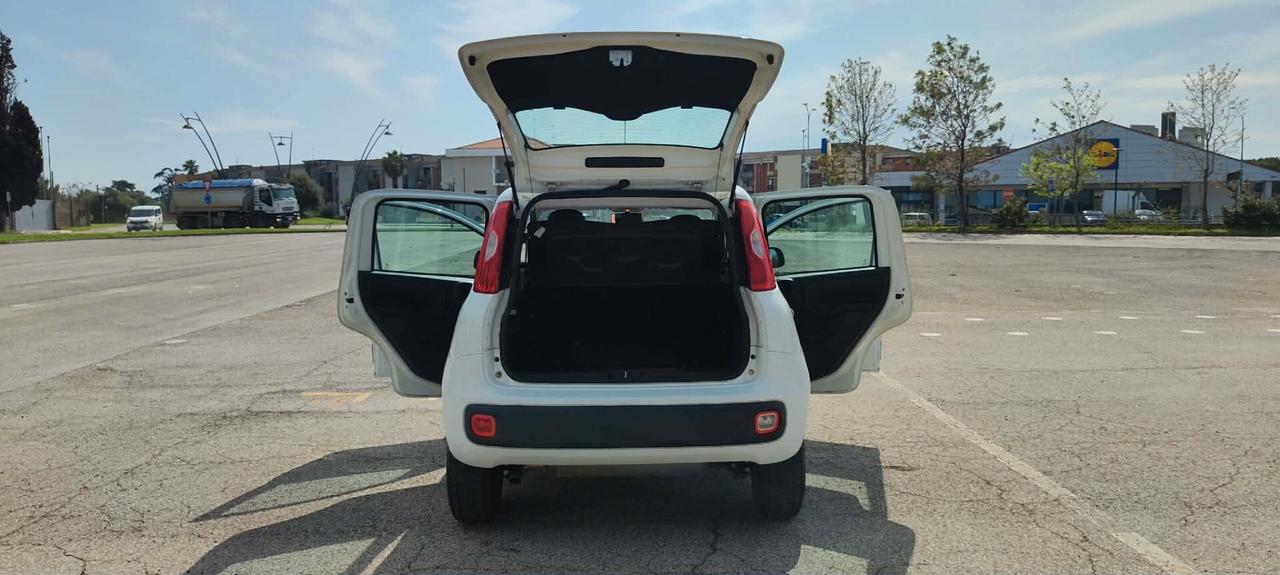 Fiat Panda 0.9 TwinAir Turbo Natural Power Lounge