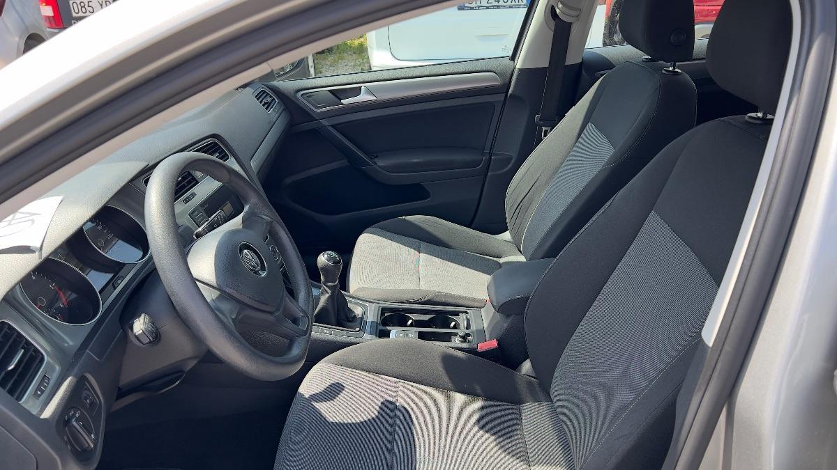 VOLKSWAGEN - Golf 1.6 tdi Trendline 90cv 5p E6