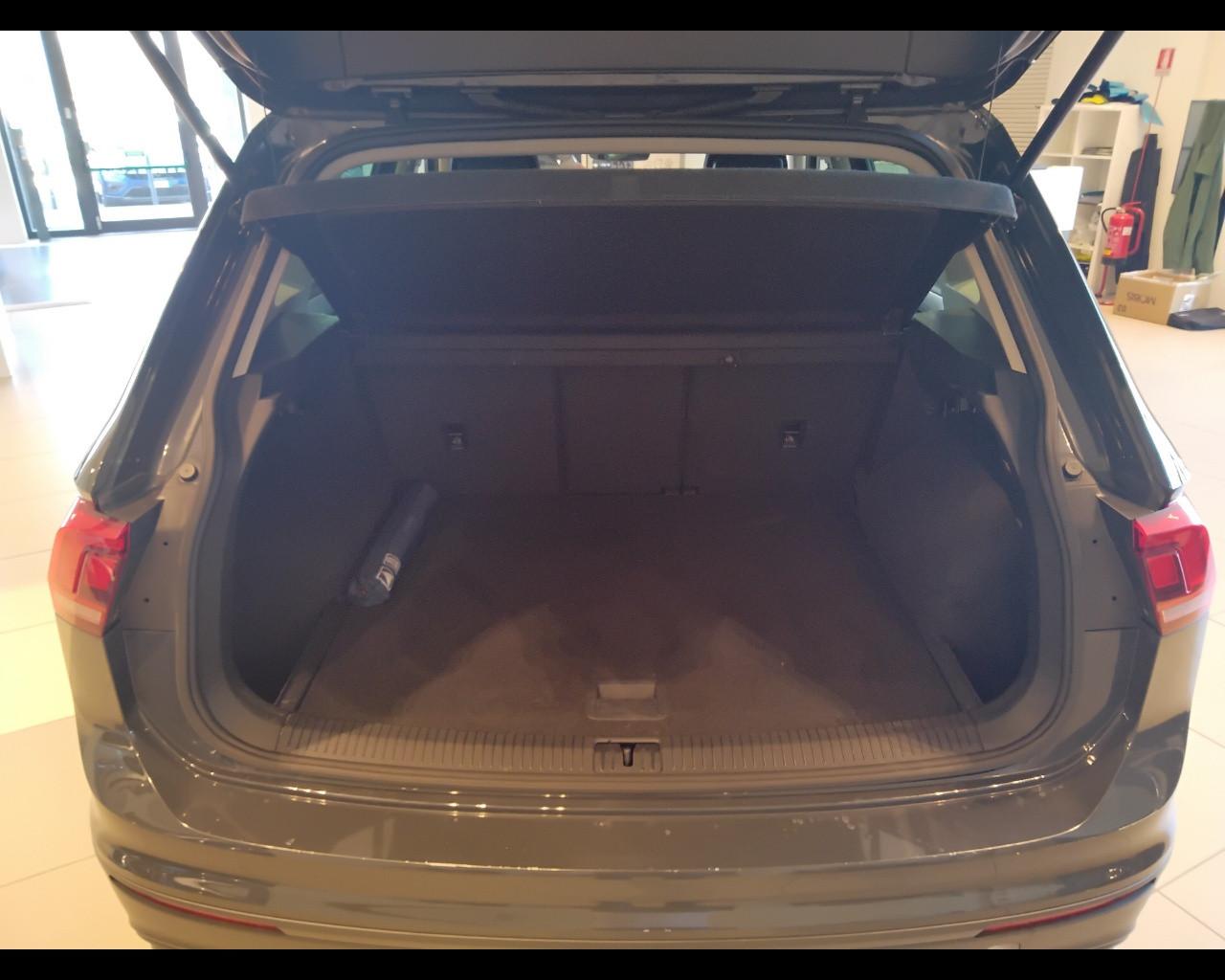 VOLKSWAGEN Tiguan II 2016 - Tiguan 1.6 tdi Business 115cv