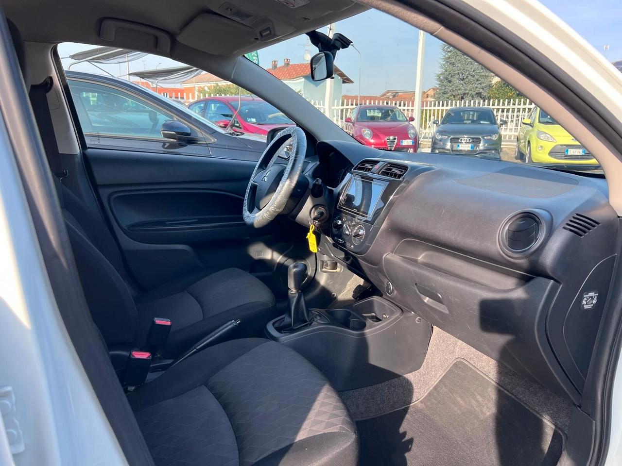 Mitsubishi Space Star 1.0 Intense SDA