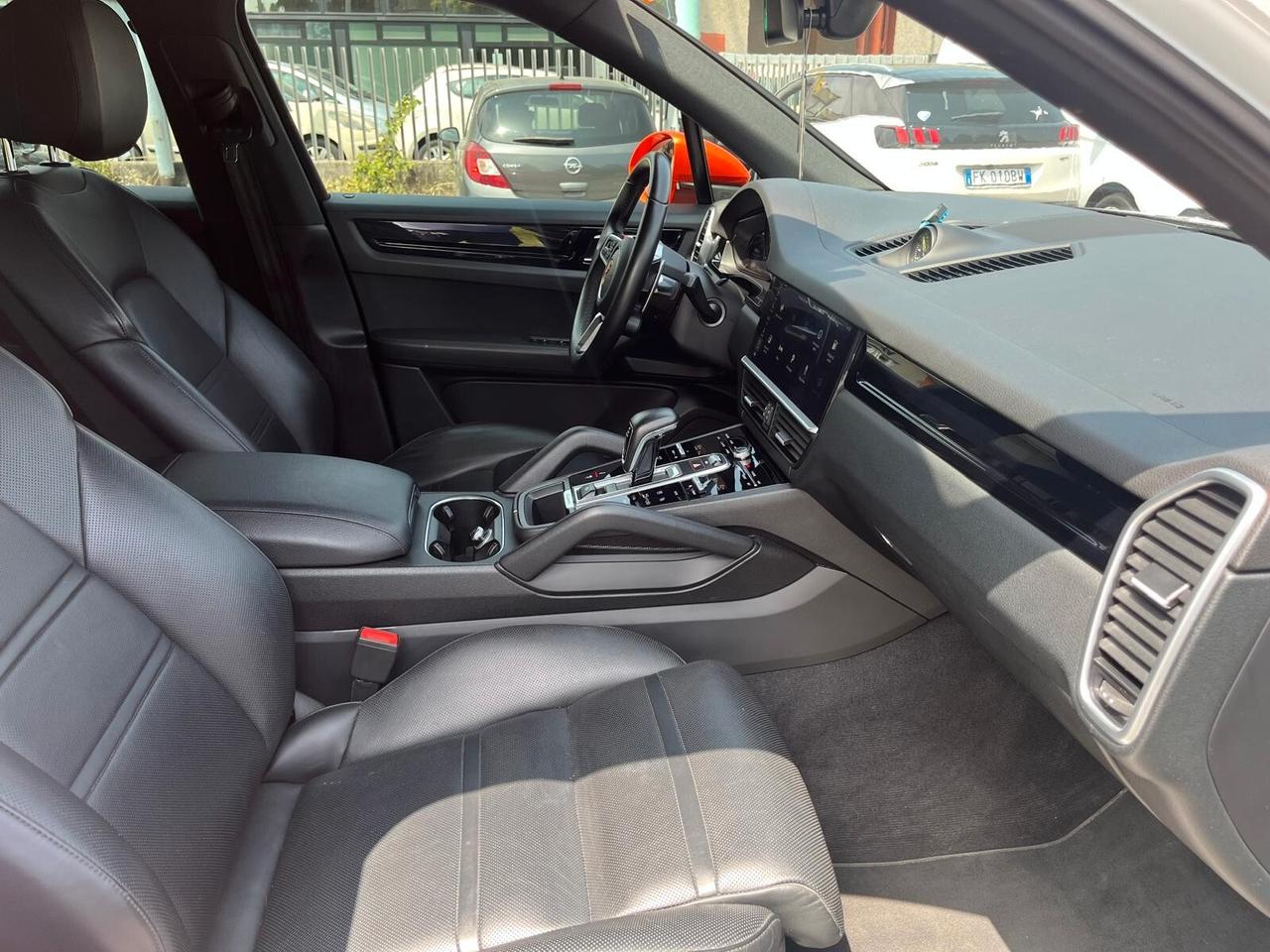 Porsche Cayenne 3.0 V6 E-Hybrid