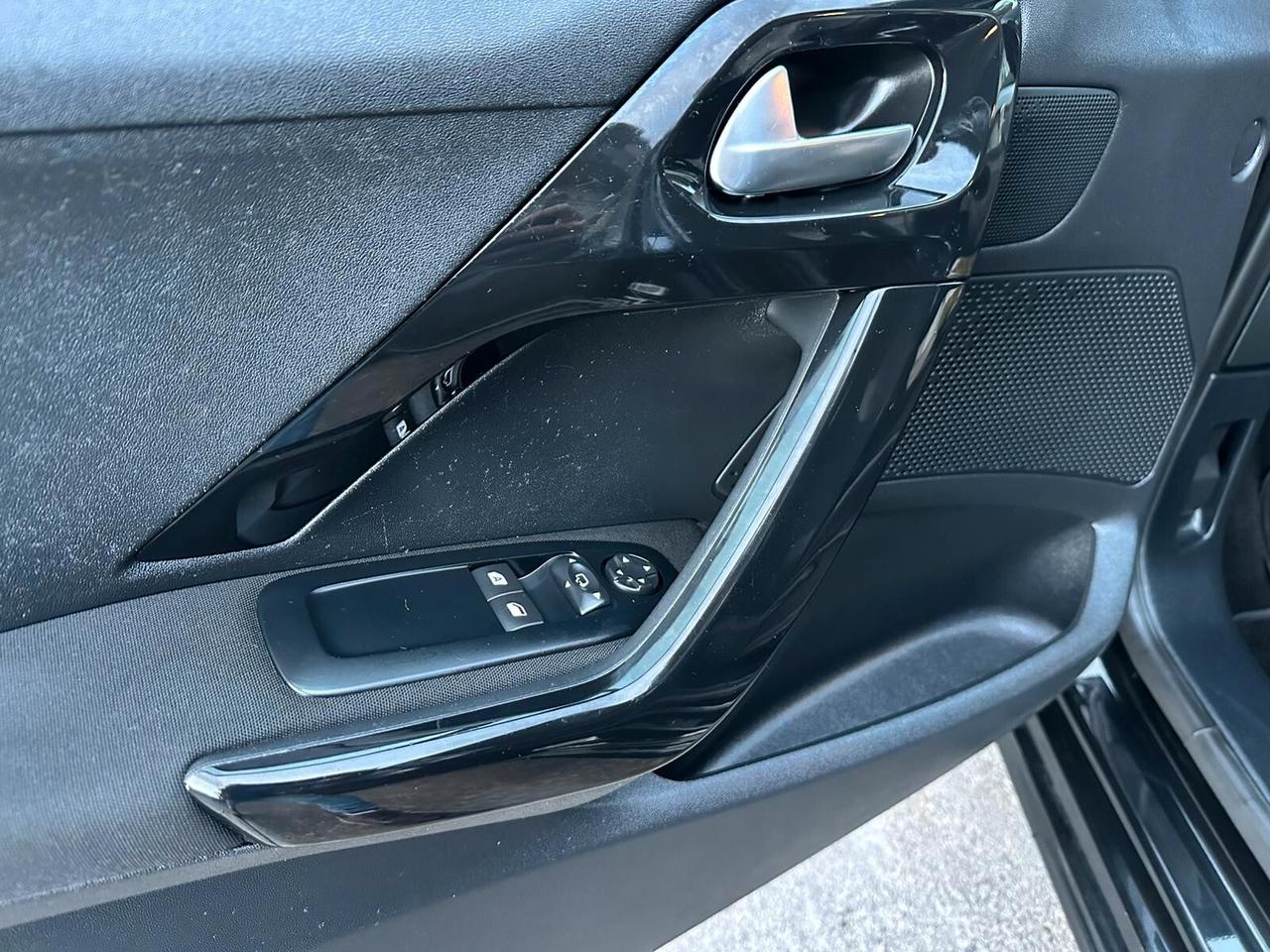 Peugeot 208 BlueHDi 75 5 porte Allure