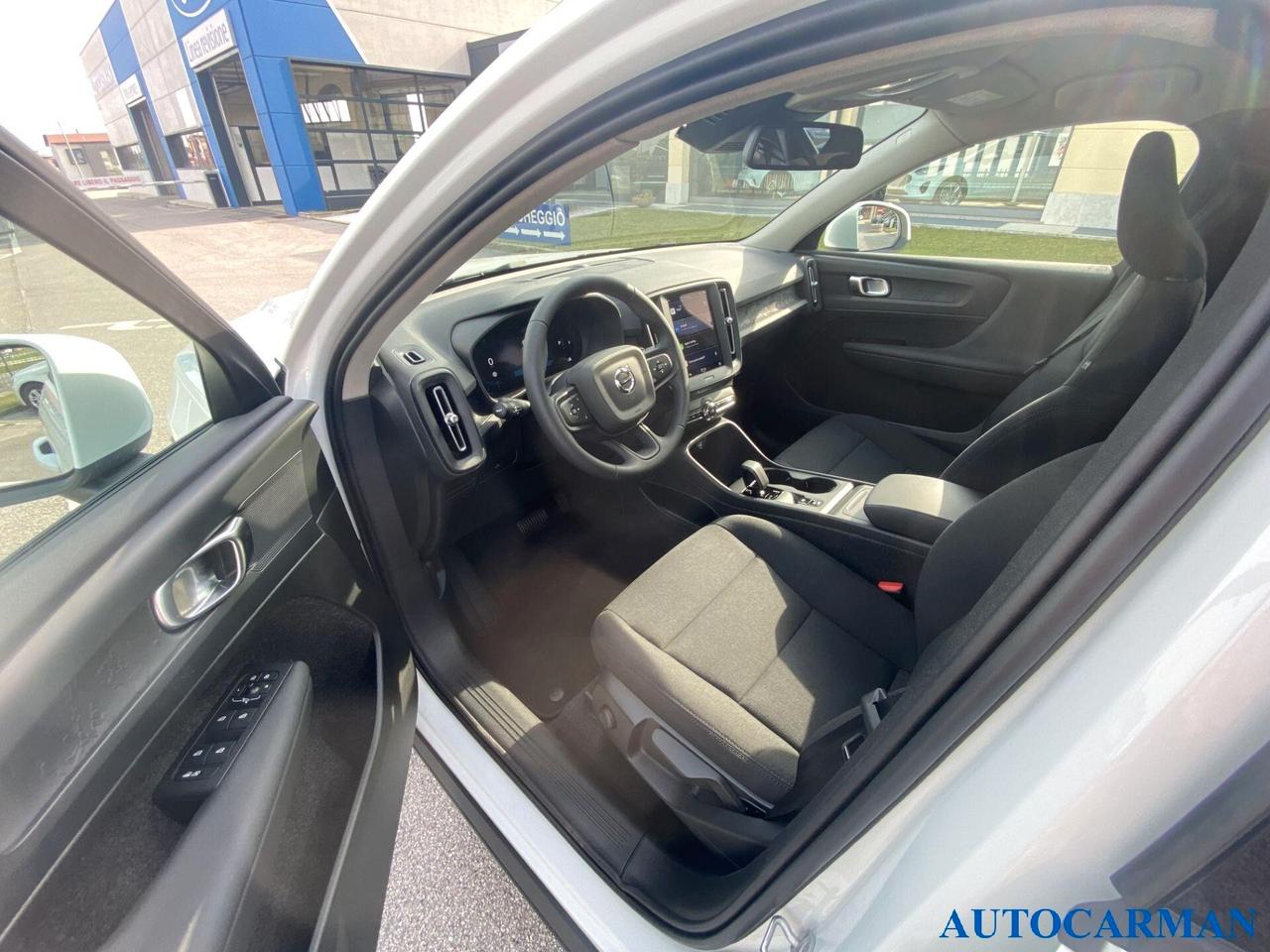 Volvo XC40 B3 (Benzina/Hybrid) Autom. Essential