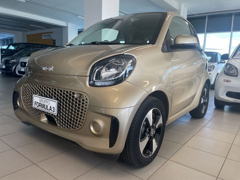 smart fortwo EQ Passion