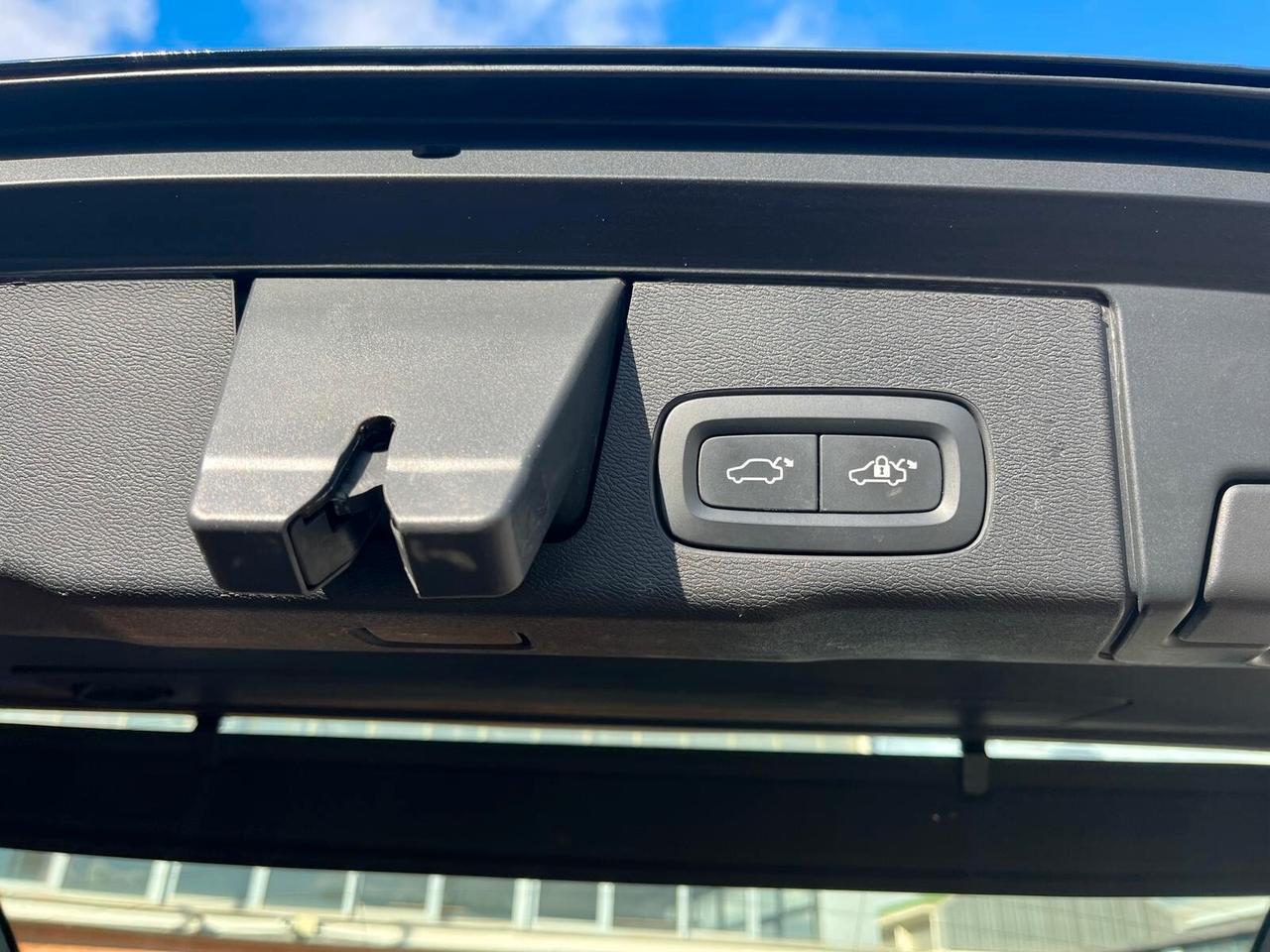 Volvo XC 60 197CV B4 Geartronic Momentum