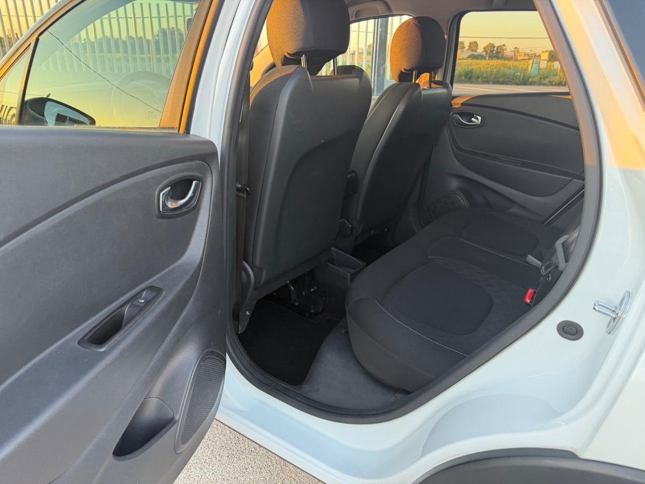 RENAULT CAPTUR TCE 90 CV FULL LED PERLATA MY20