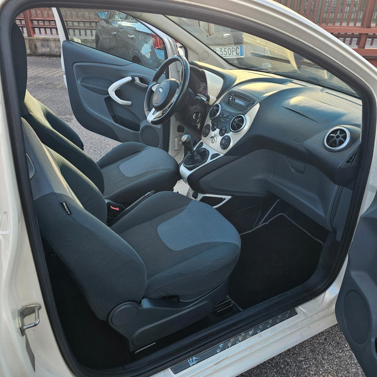 Ford Ka Ka+ 1.2 8V 69CV TITANIUM GRANDINATA