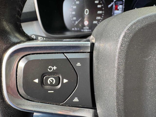 VOLVO XC40 T5 Recharge Plug-in Hybrid Inscription