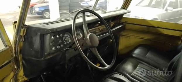 LAND ROVER Defender 109 DIESEL 6 POSTI