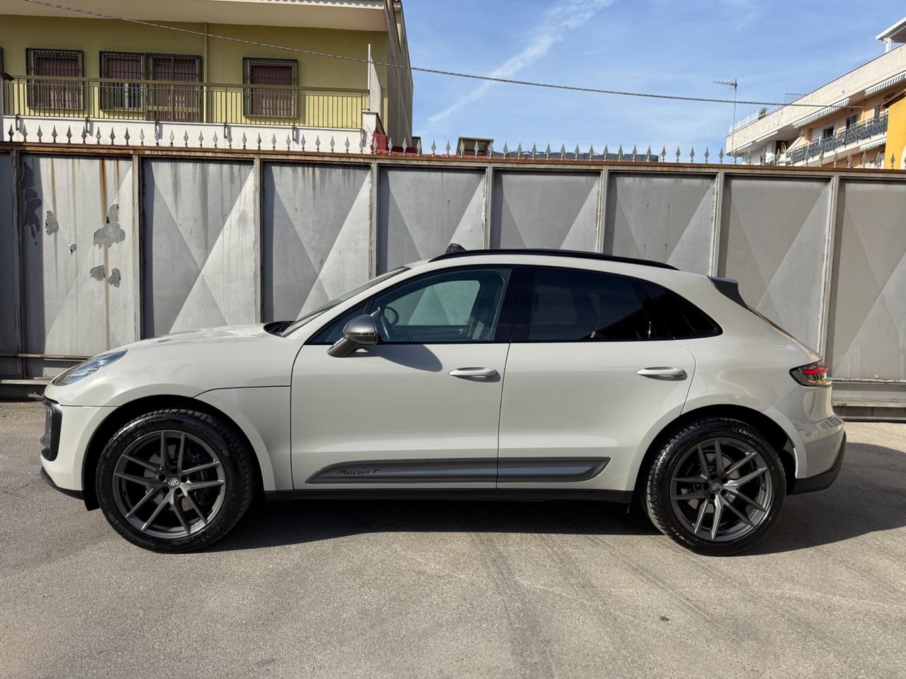 Porsche Macan 2.0 T - TETTO - SCARICHI - GESSO