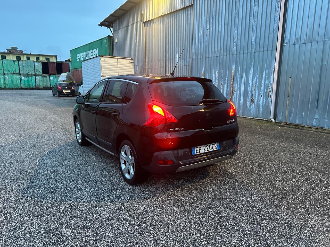 Peugeot 3008 1.6 HDi 115CV Business