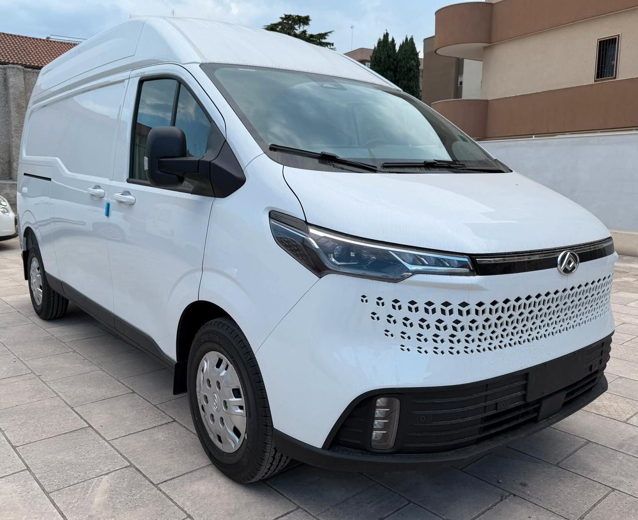 Maxus furgone Deliver 7 tetto alto