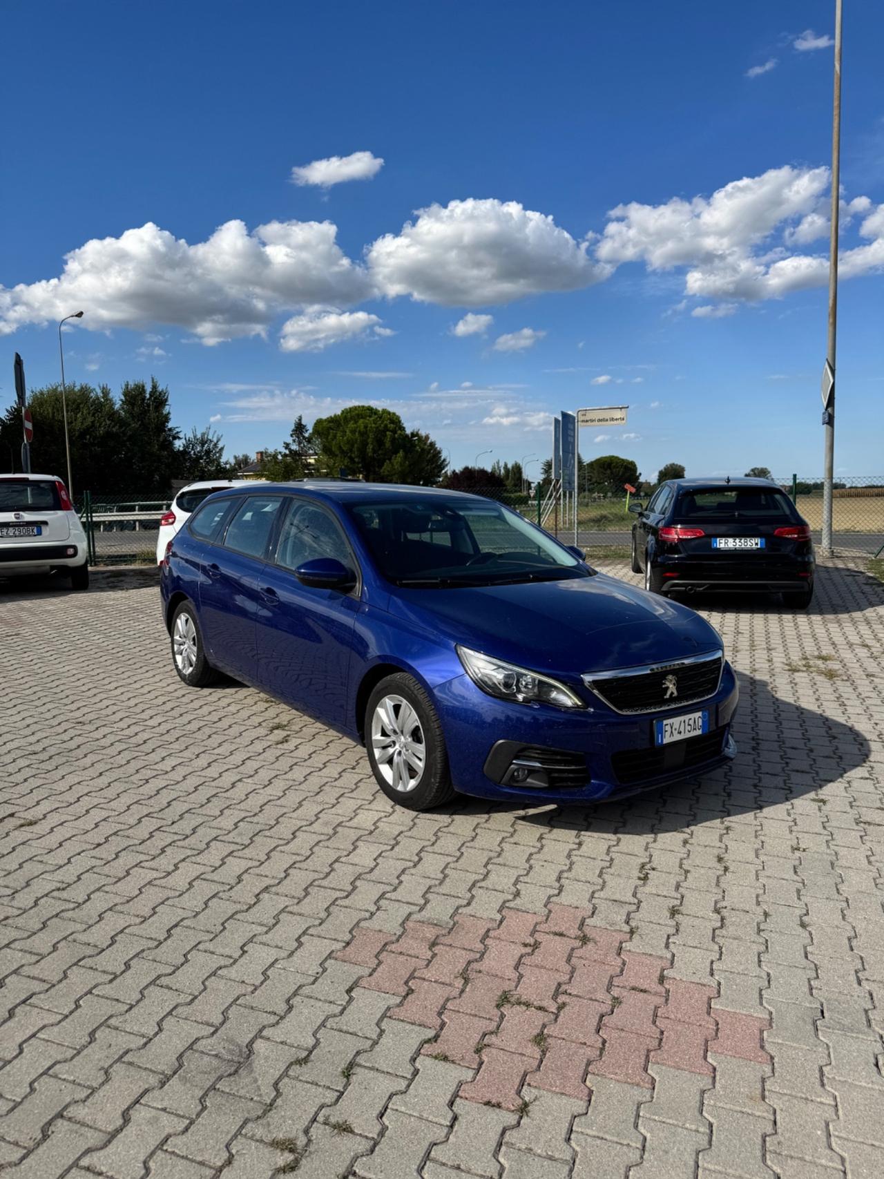 Peugeot 308 BlueHDi 130 S&S EAT8 SW Business