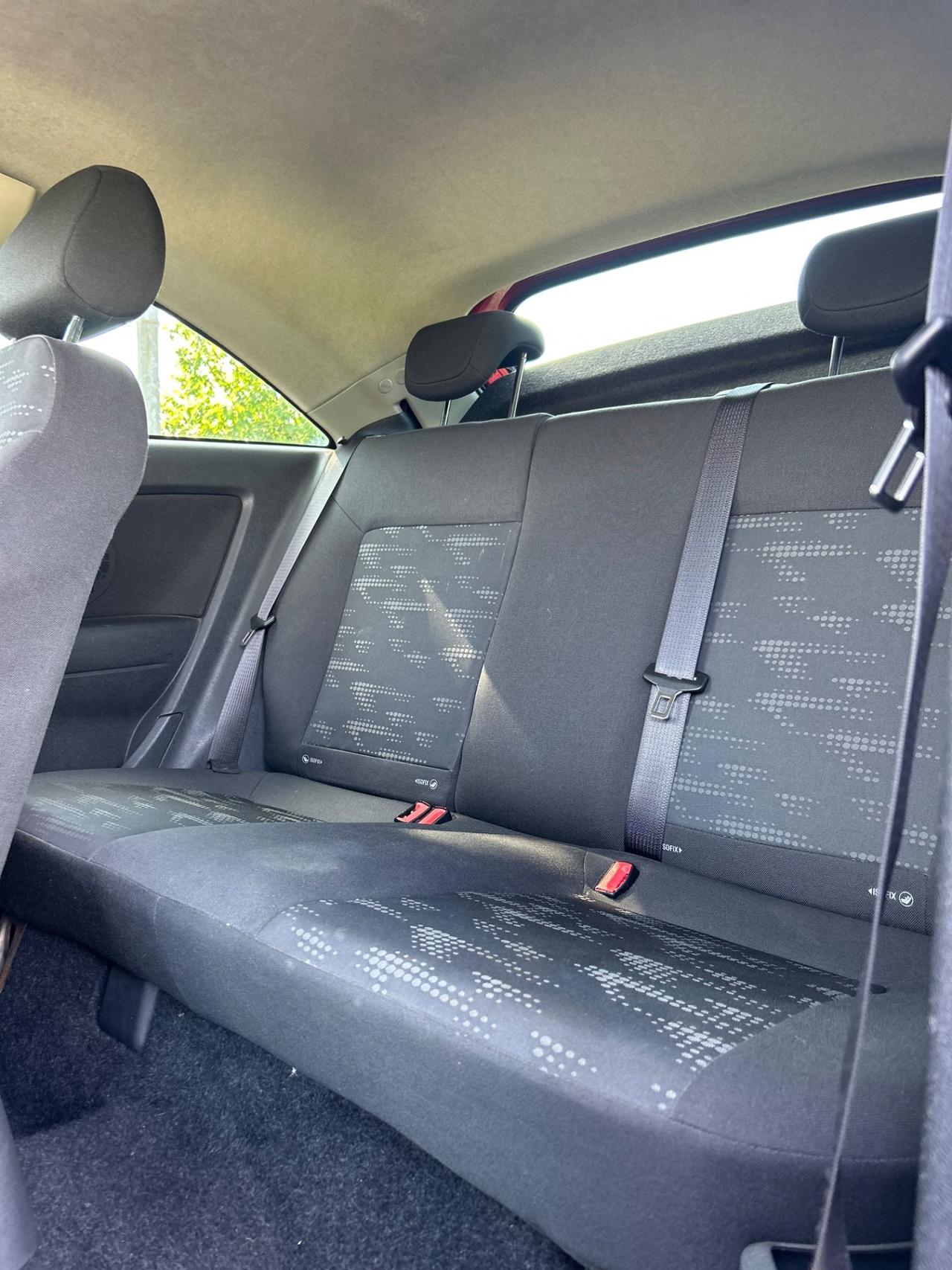 Opel Corsa 1.2 3 porte b-color