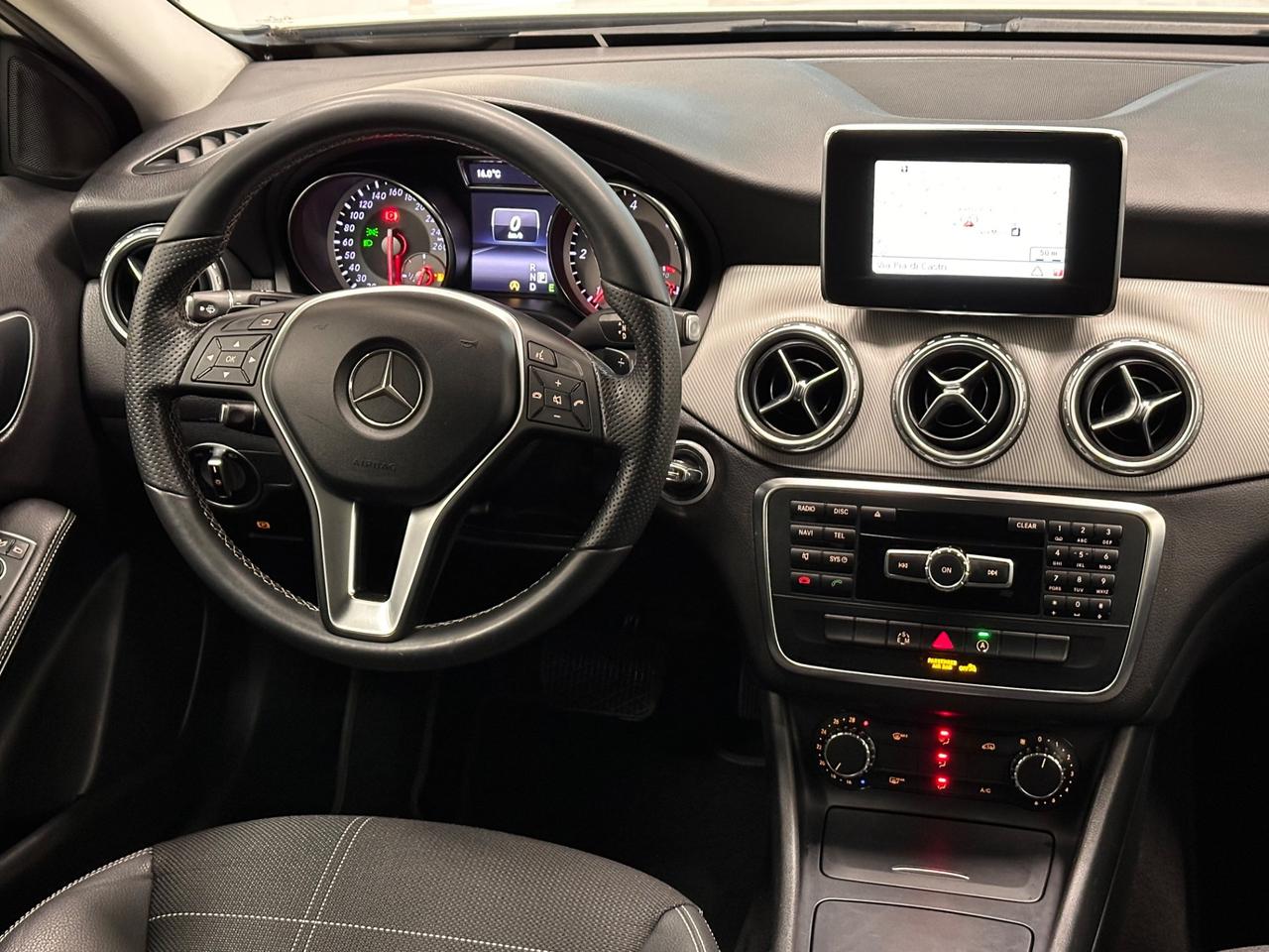 Mercedes-benz GLA 180 d Sport ben tenuta