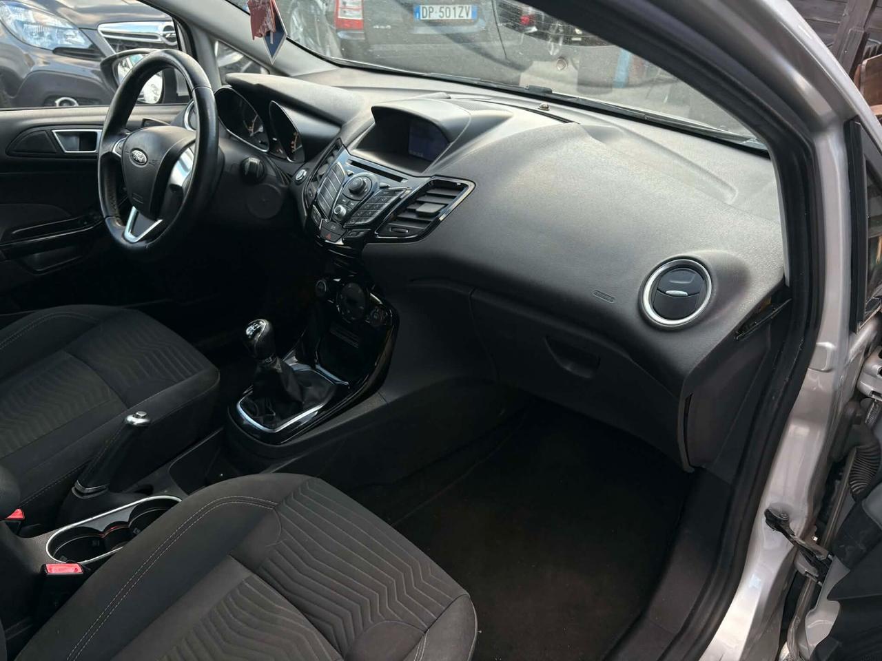 Ford Fiesta 1.5 TDCi 75CV 5 porte Titanium