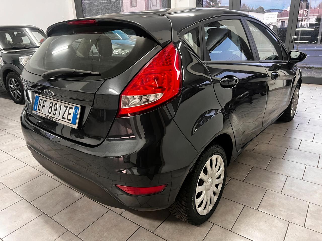 Ford Fiesta 1.4 5 porte Bz.- GPL Titanium